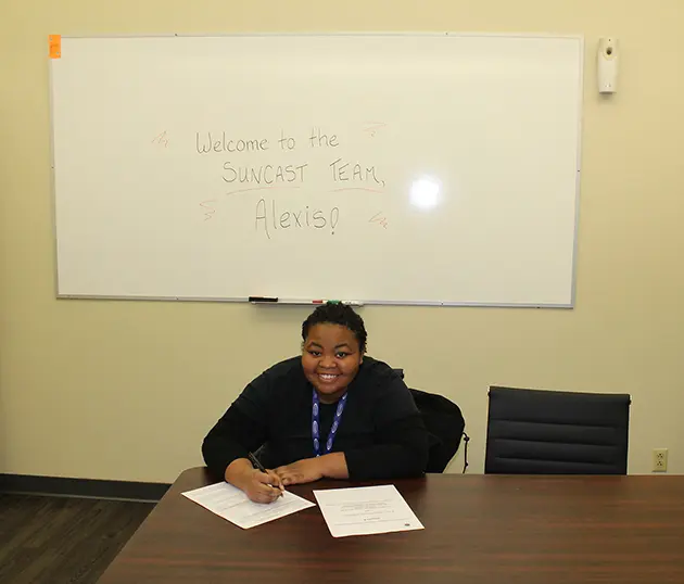 alexis travis signing day photo2