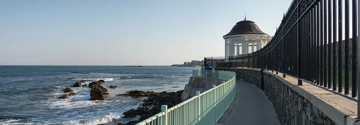 Cliff_Walk_-_Newport__Rhode_Island__USA